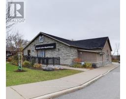 543 THE QUEENSWAY S, Georgina, Ontario
