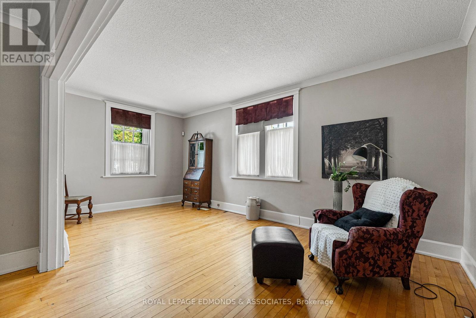 400 Centre Street, Pembroke, Ontario  K8A 1J5 - Photo 8 - X12353305