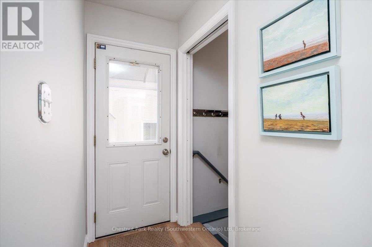31 Sunset Street, East Gwillimbury, Ontario  L9N 1H1 - Photo 28 - N12178655