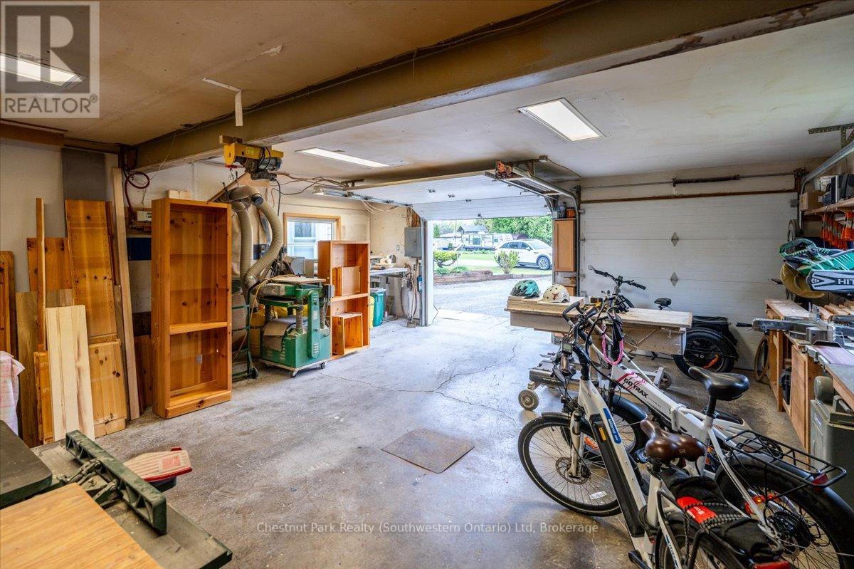 31 Sunset Street, East Gwillimbury, Ontario  L9N 1H1 - Photo 37 - N12178655