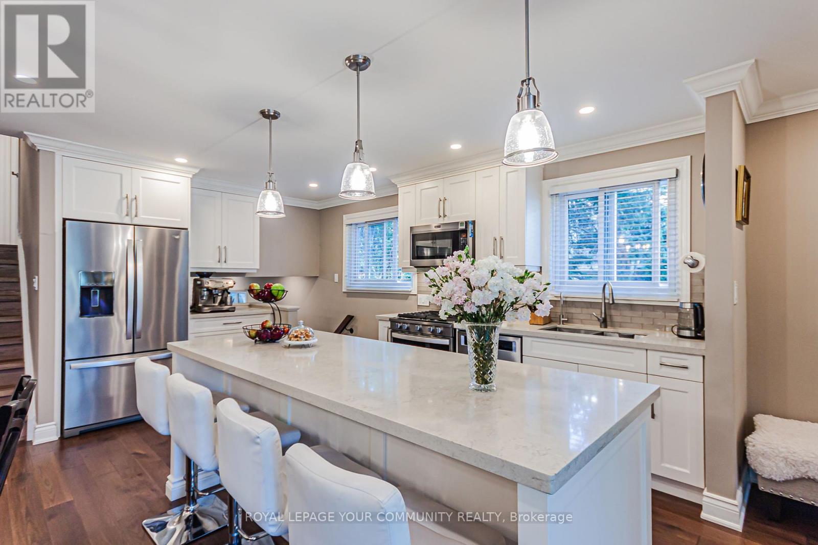 2903 Salerno Crescent, Mississauga, Ontario  L5N 1T3 - Photo 8 - W12353211