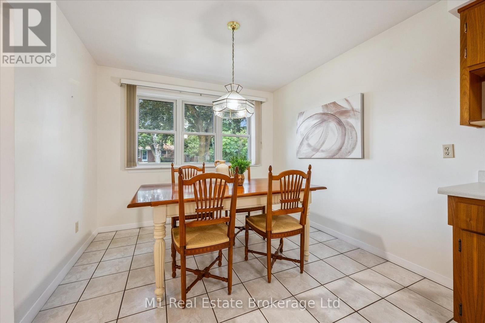 560 Paisley Road, Guelph, Ontario  N1H 2S1 - Photo 25 - X12353276