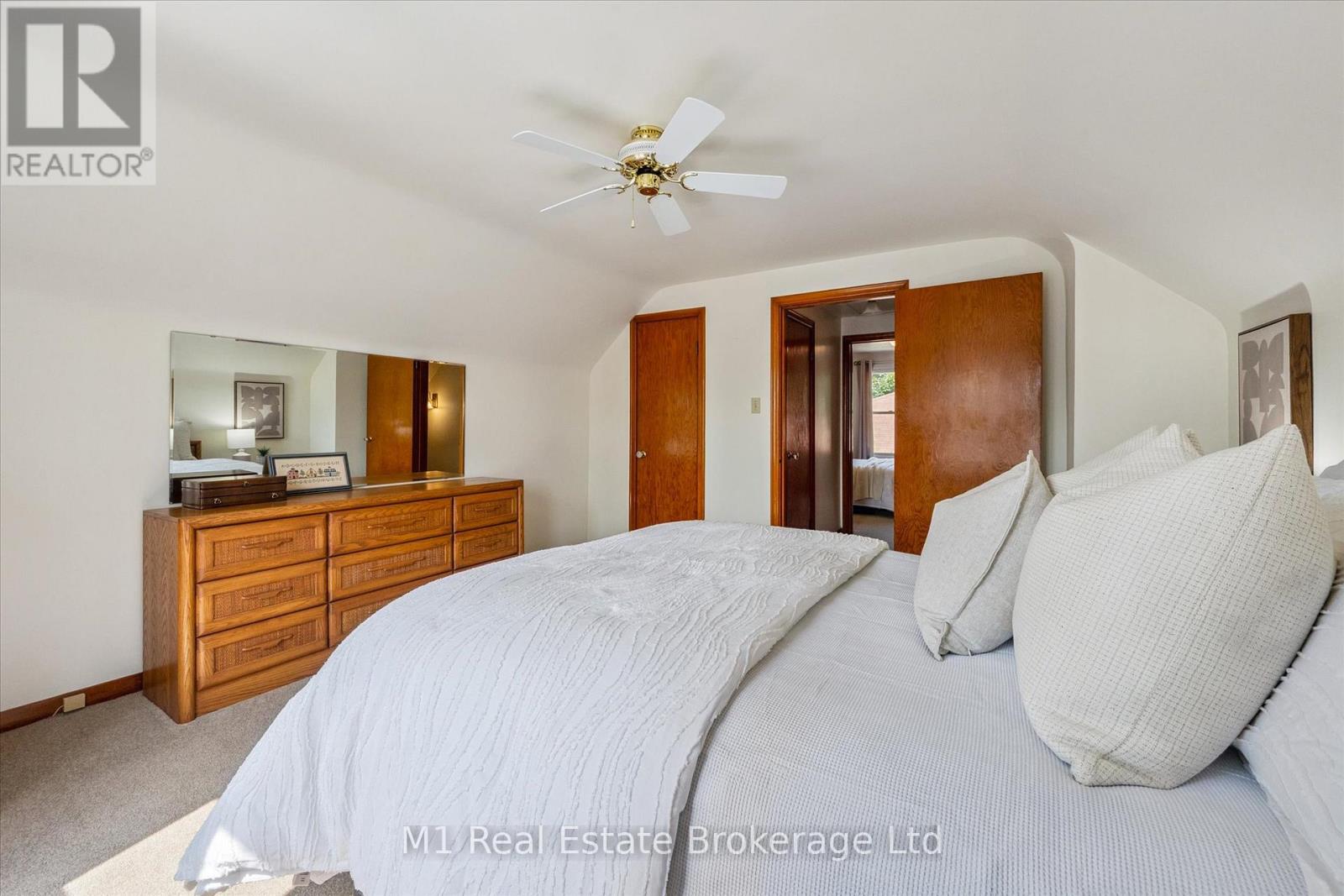 560 Paisley Road, Guelph, Ontario  N1H 2S1 - Photo 34 - X12353276