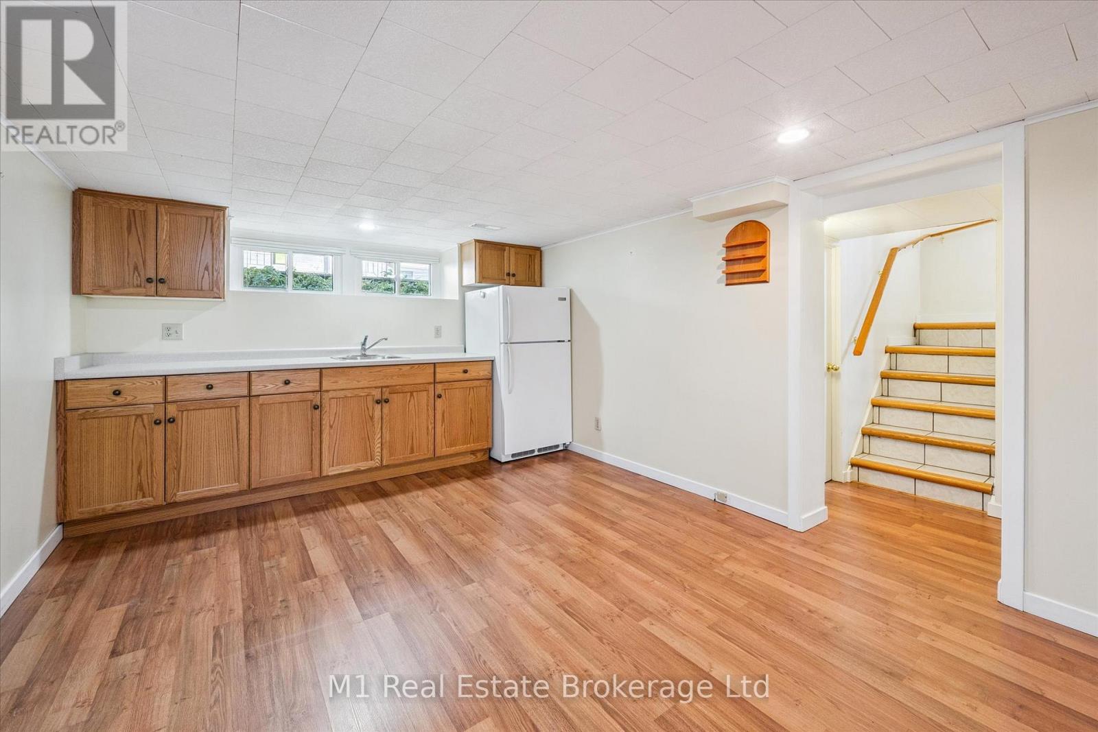 560 Paisley Road, Guelph, Ontario  N1H 2S1 - Photo 39 - X12353276