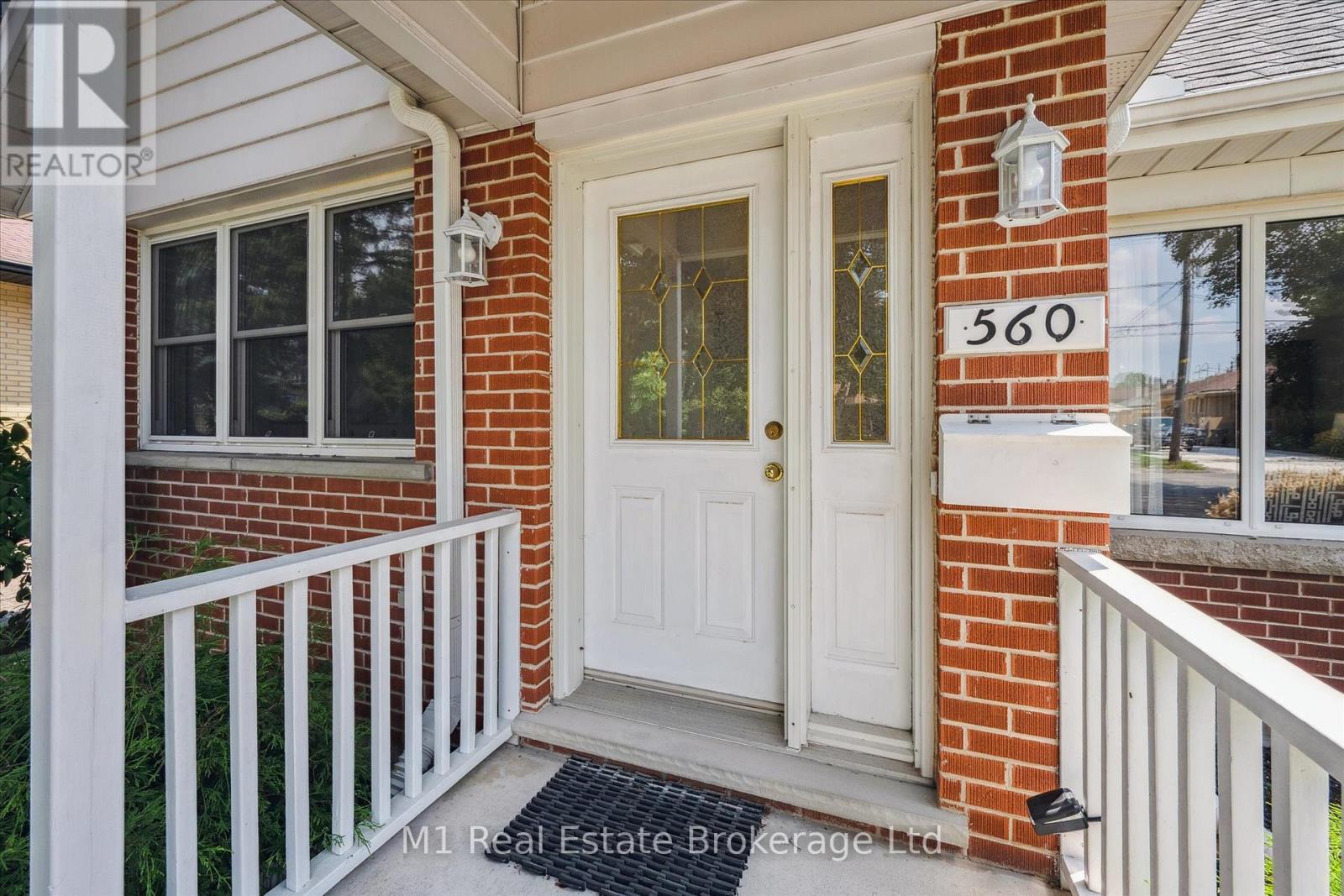 560 Paisley Road, Guelph, Ontario  N1H 2S1 - Photo 4 - X12353276