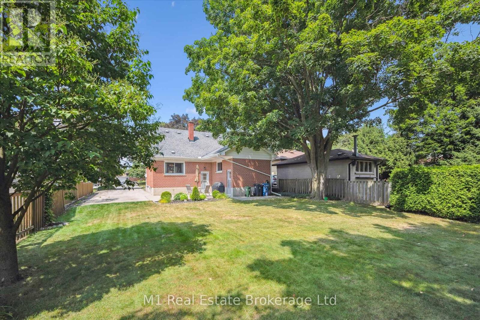 560 Paisley Road, Guelph, Ontario  N1H 2S1 - Photo 43 - X12353276
