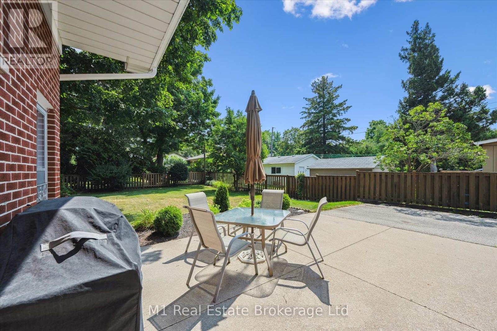 560 Paisley Road, Guelph, Ontario  N1H 2S1 - Photo 46 - X12353276