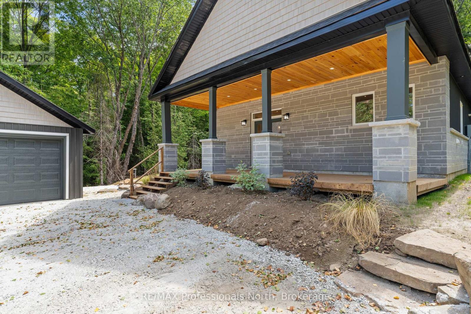 1076 Angel Road, Dysart Et Al, Ontario  K0M 1S0 - Photo 26 - X12353290
