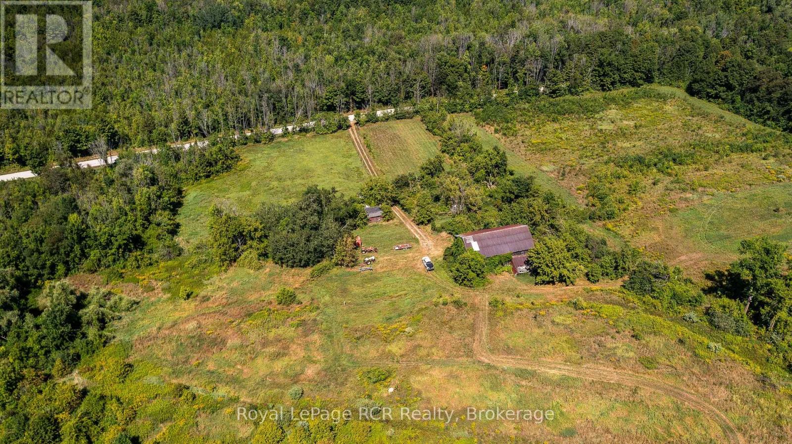 634931 Pretty River Road, Grey Highlands, Ontario  N0C 1M0 - Photo 7 - X12353318