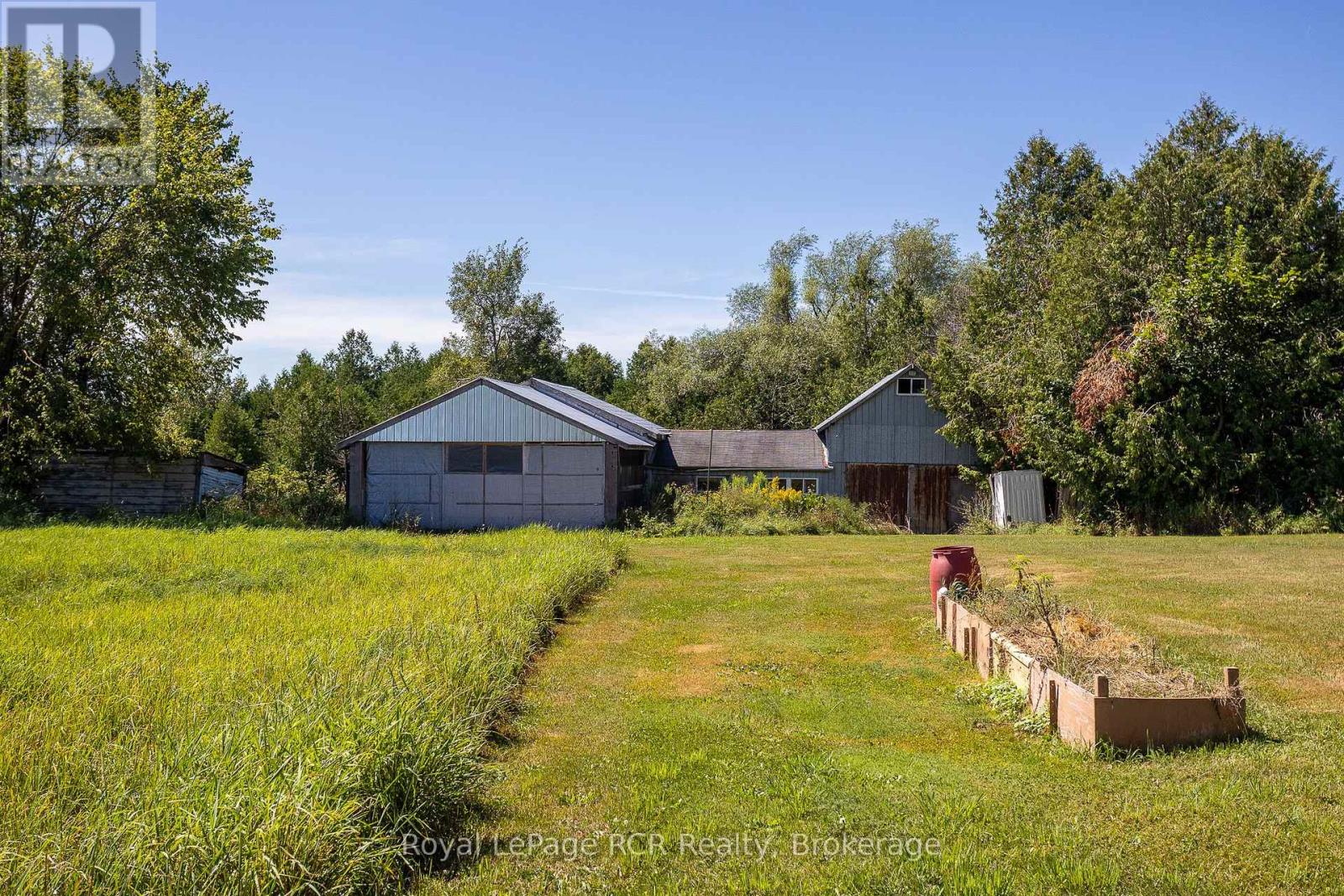 260456 Sideroad 200, Grey Highlands, Ontario  N0C 1B0 - Photo 42 - X12353343