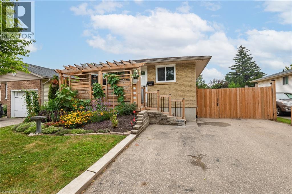 112 Limpert Avenue, Cambridge, Ontario  N3C 1B9 - Photo 3 - 40756912