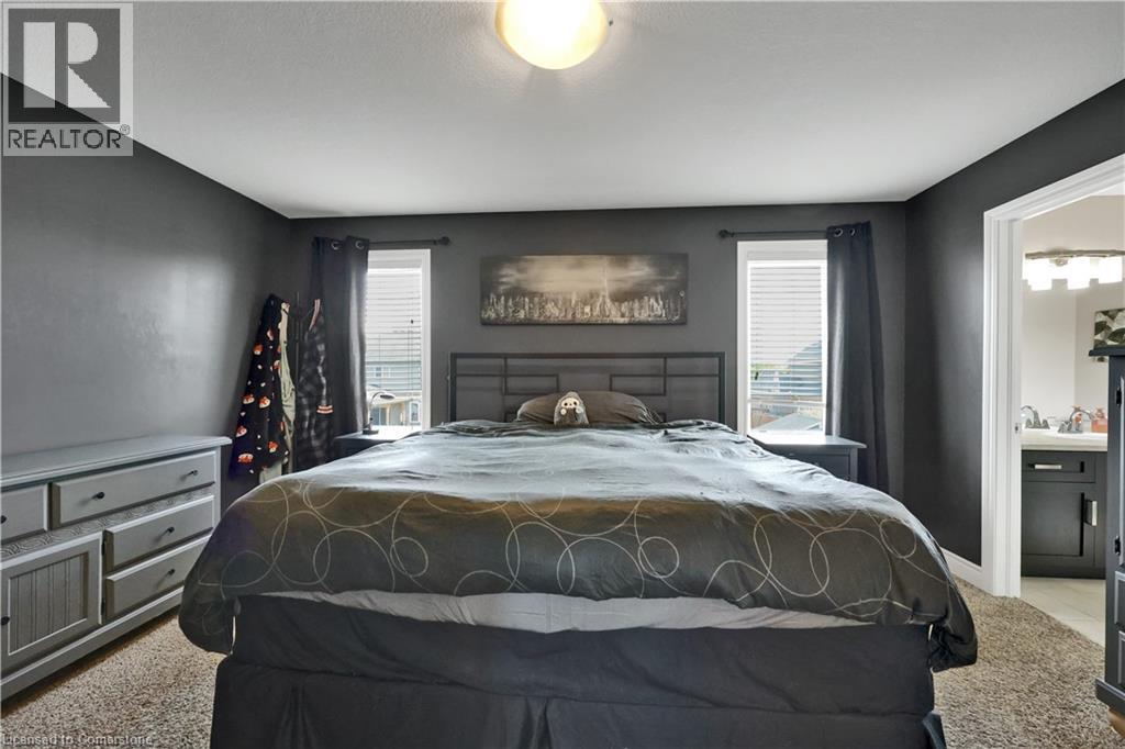 Photo 24 of 44 for 5 Oliver Crescent