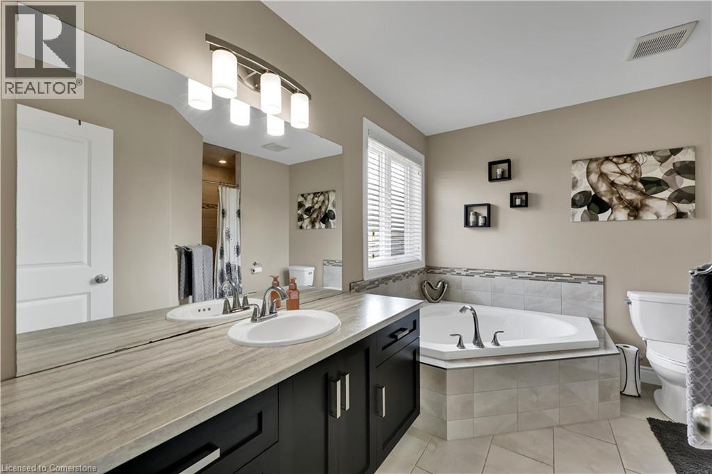 Photo 27 of 44 for 5 Oliver Crescent