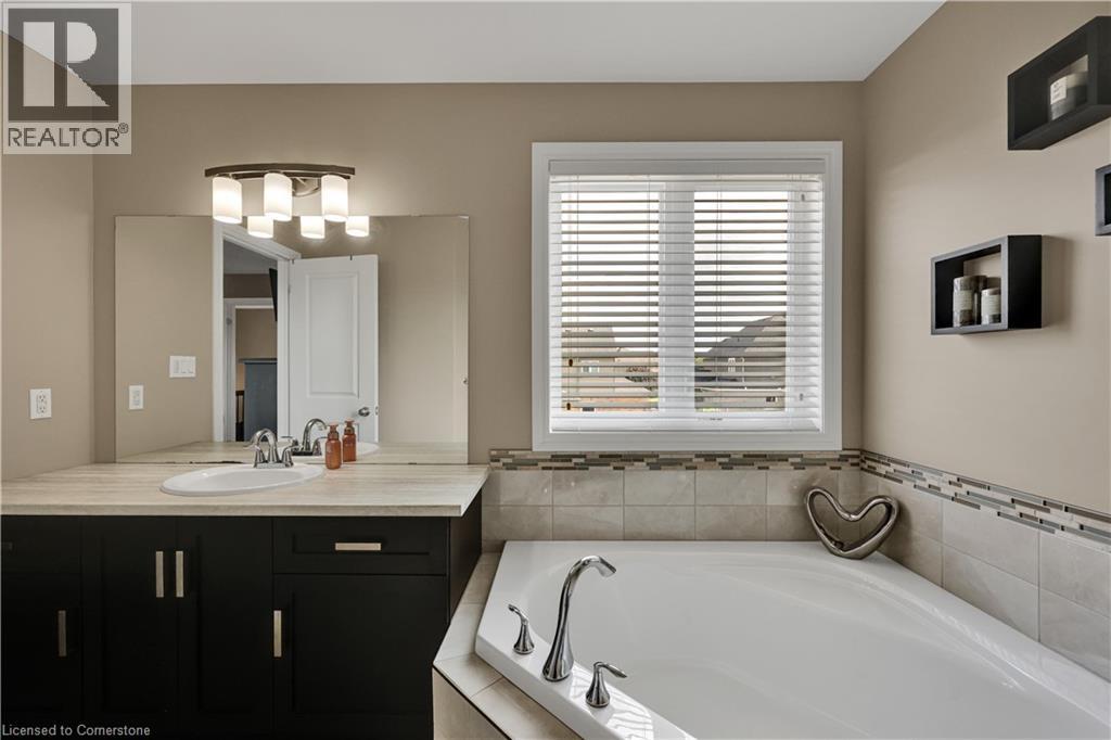 Photo 28 of 44 for 5 Oliver Crescent