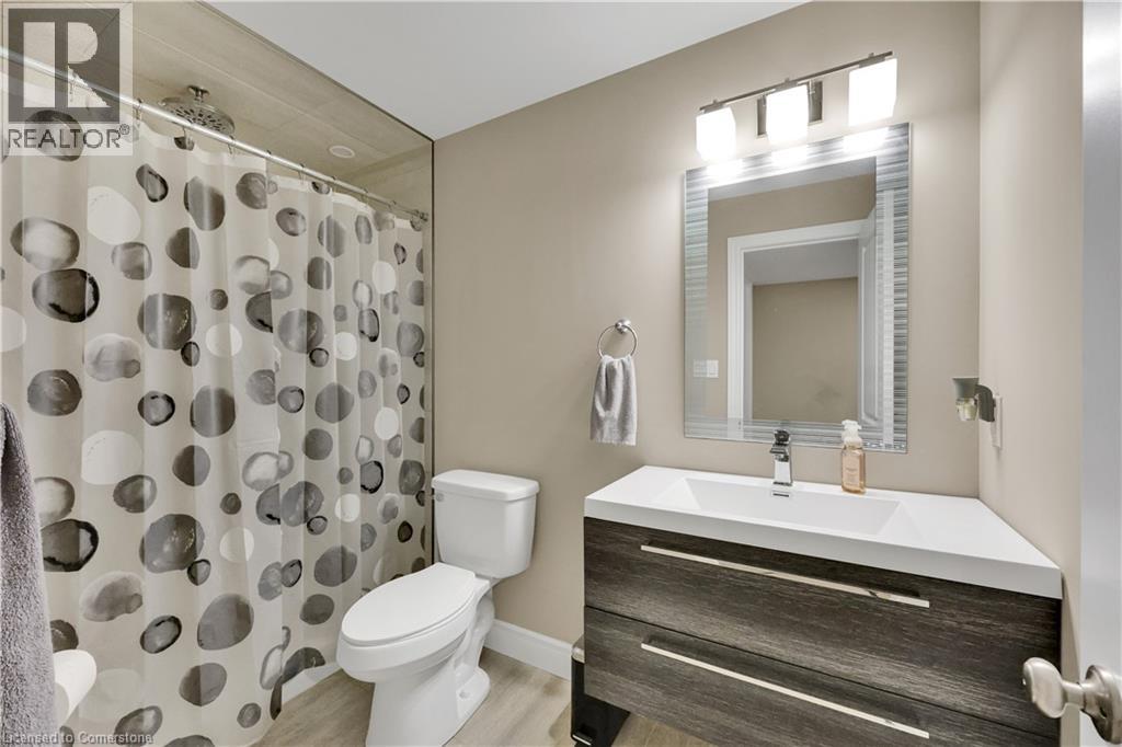 Photo 37 of 44 for 5 Oliver Crescent