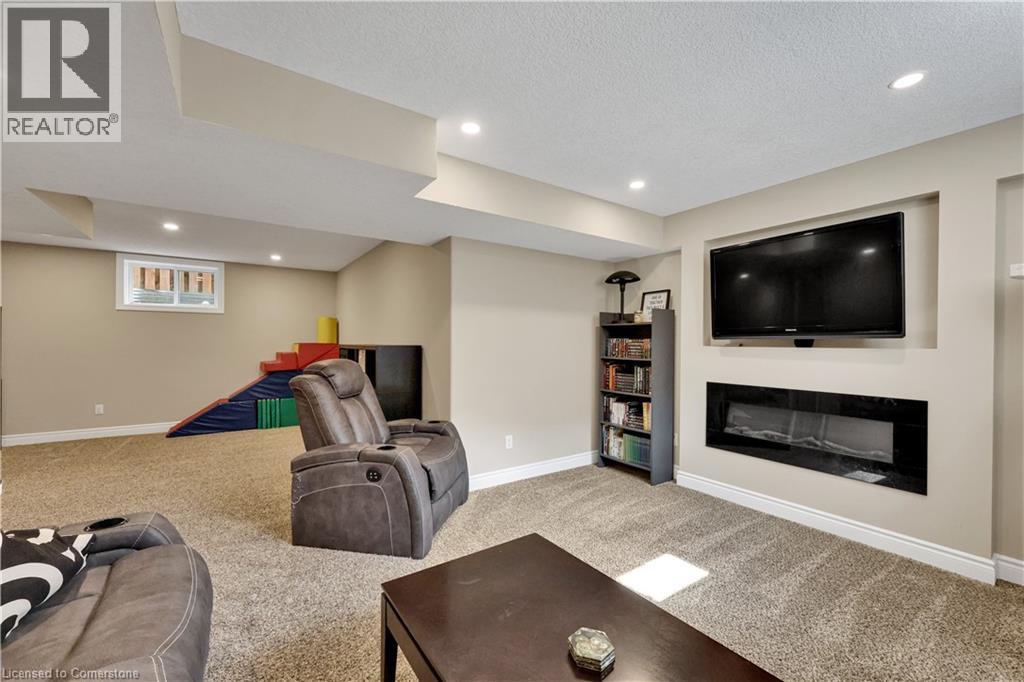 Photo 40 of 44 for 5 Oliver Crescent