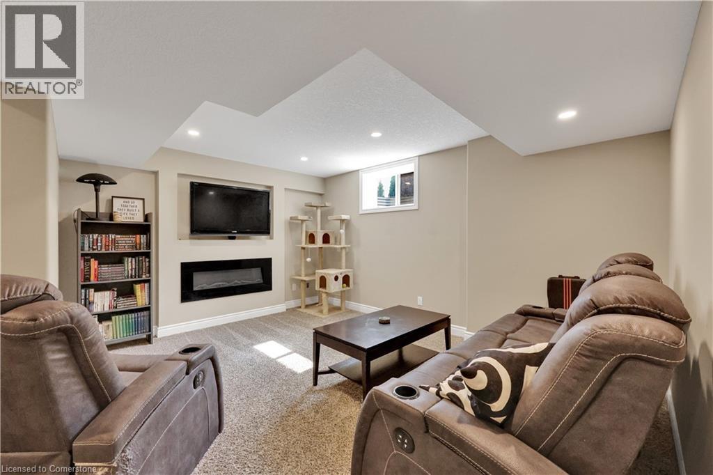 Photo 41 of 44 for 5 Oliver Crescent