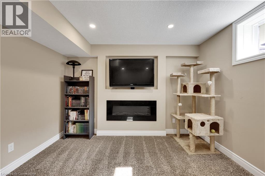 Photo 42 of 44 for 5 Oliver Crescent