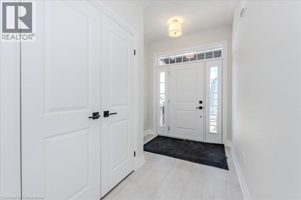 Property at 552 BALSAM POPLAR Street image 3