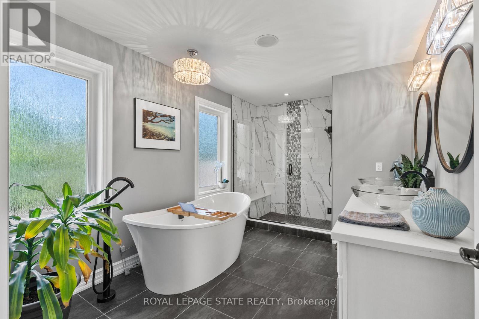 43 Third Road E, Hamilton, Ontario  L8J 3J5 - Photo 25 - X12353232