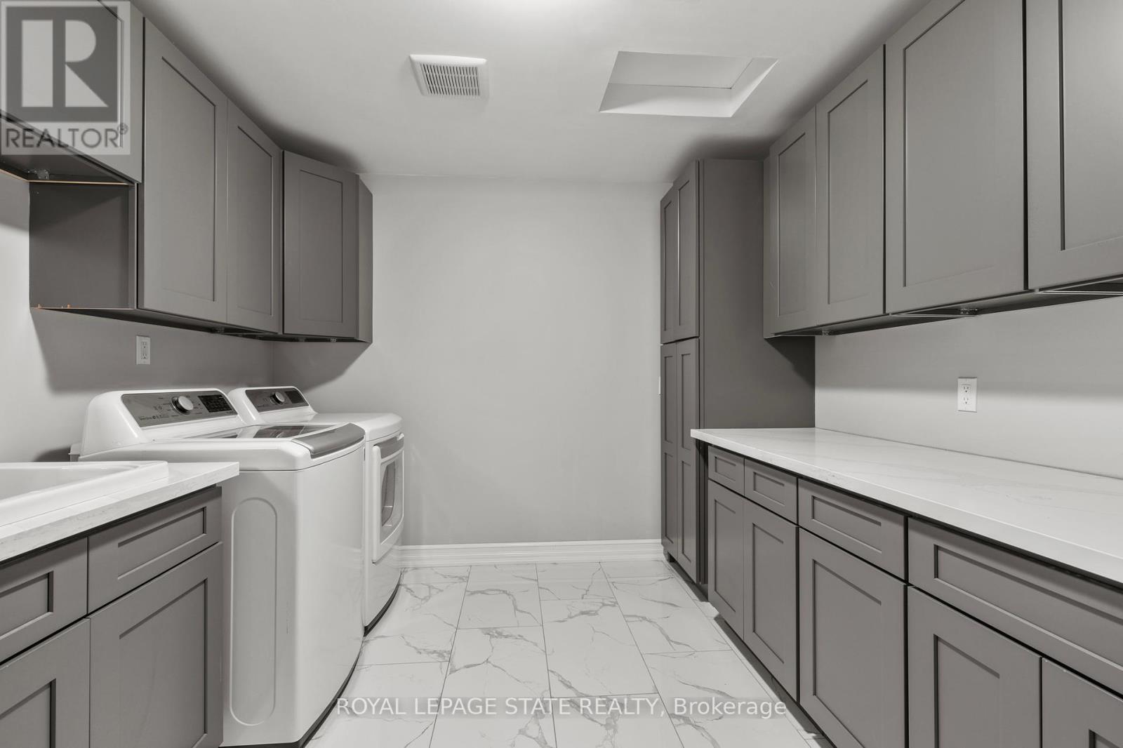 43 Third Road E, Hamilton, Ontario  L8J 3J5 - Photo 34 - X12353232