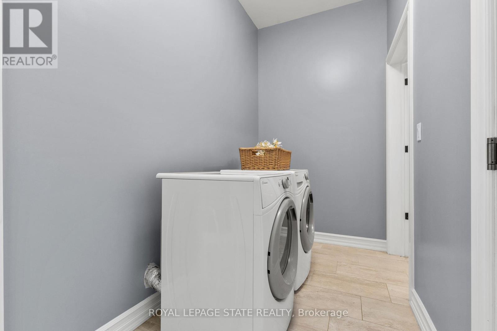 43 Third Road E, Hamilton, Ontario  L8J 3J5 - Photo 39 - X12353232