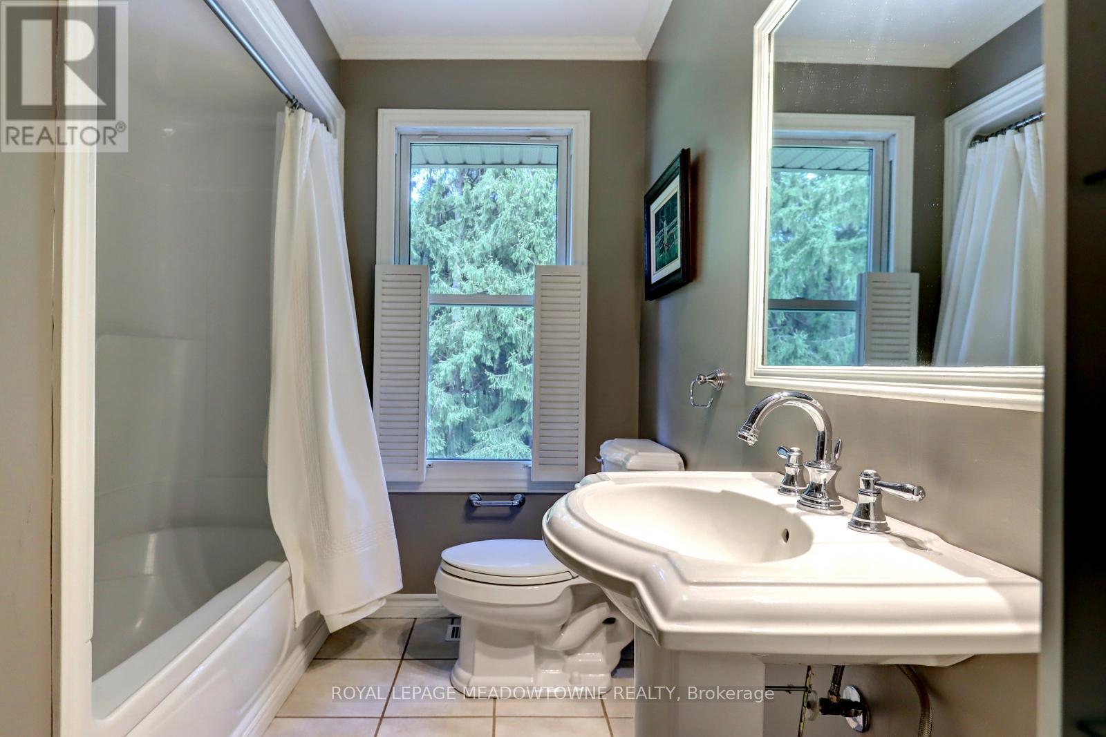 5977 Fifth Line, Erin, Ontario  N0B 1Z0 - Photo 20 - X12353247