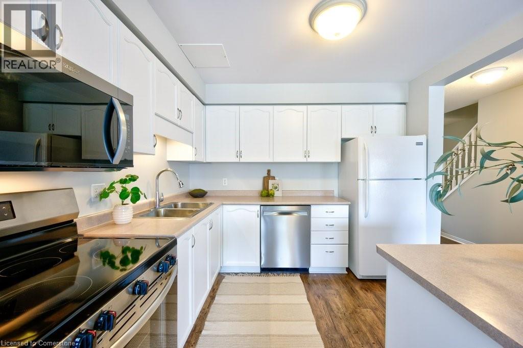 Property at 84 WESTMEADOW Drive Unit# 2 image 5