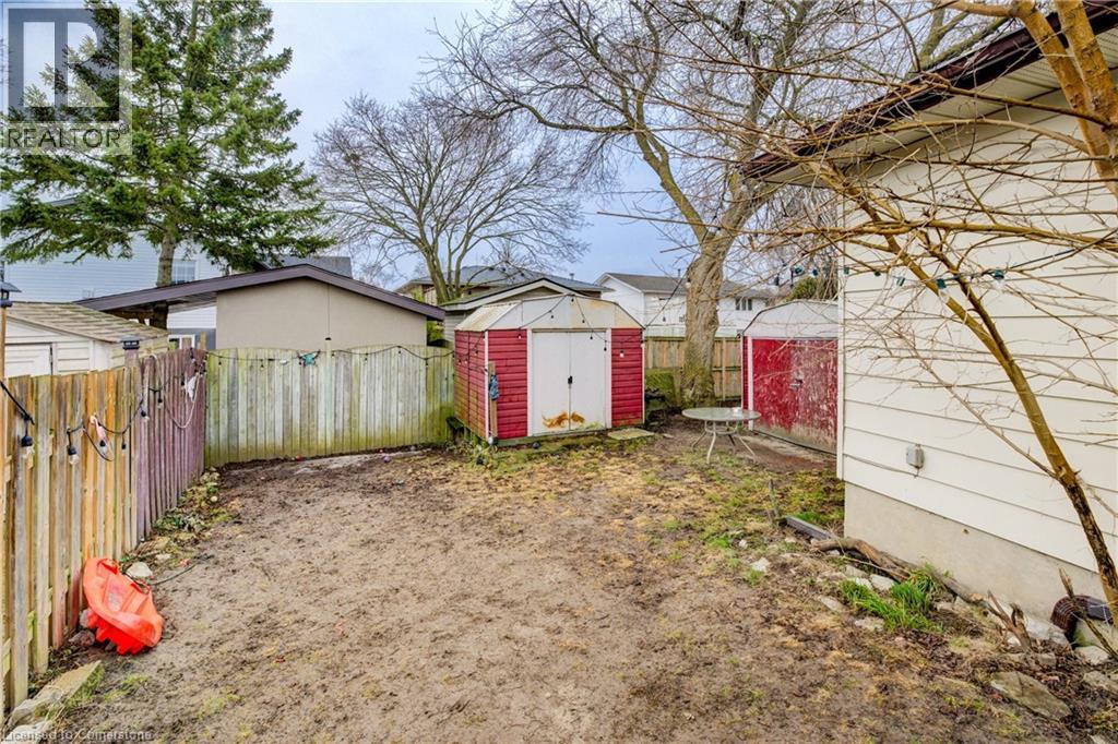 Property at 66 HARVEST Court image 4