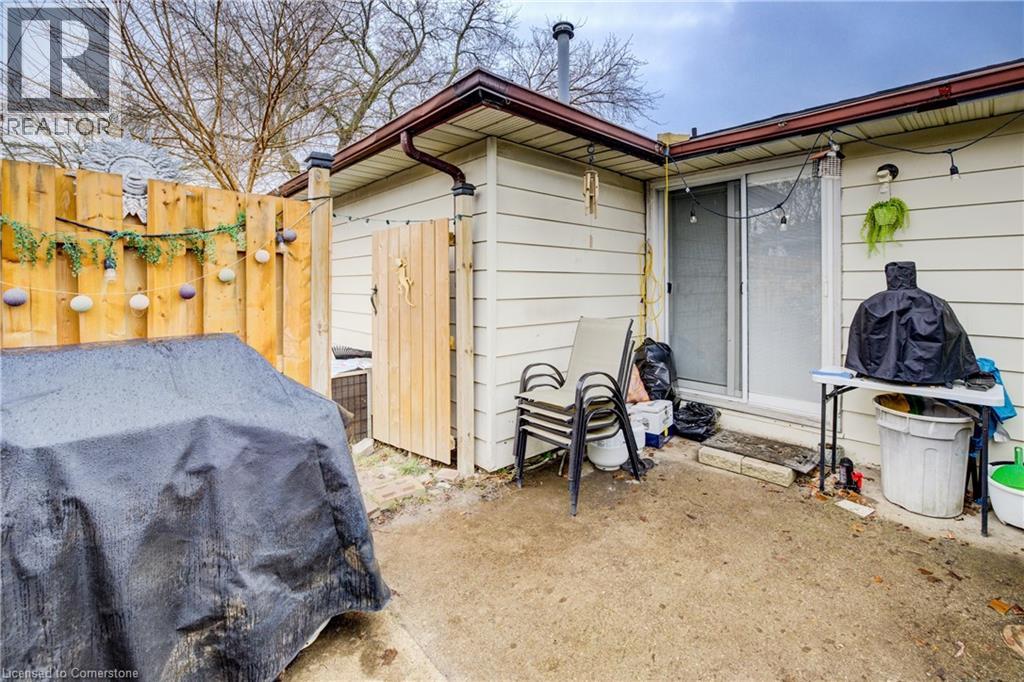 Property at 66 HARVEST Court image 3