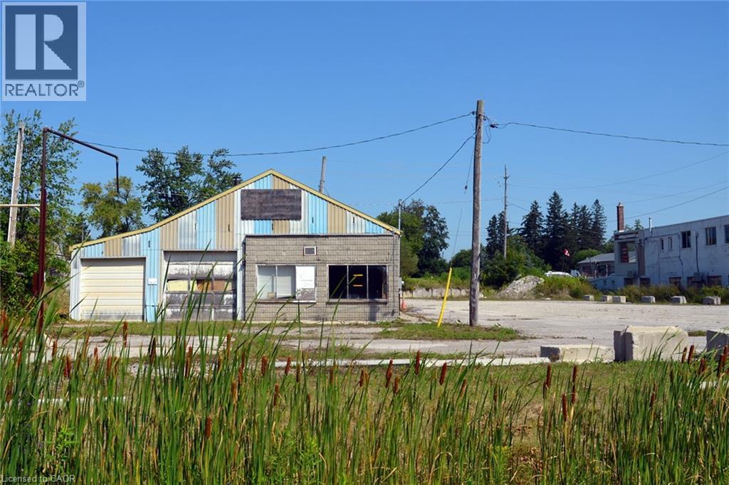 Property at 458 QUEENSWAY Highway W image 1