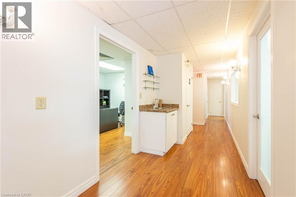 585 Queen Street S, Kitchener, Ontario  N2G 4S4 - Photo 12 - 40672051