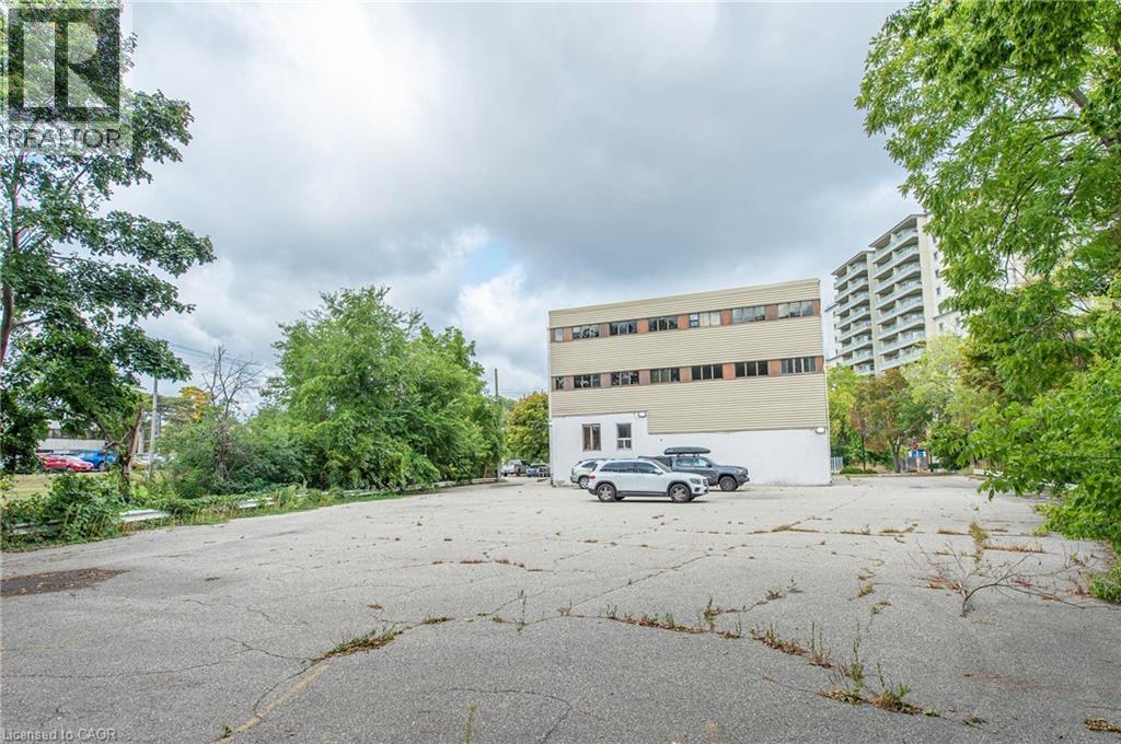 585 Queen Street S, Kitchener, Ontario  N2G 4S4 - Photo 6 - 40672051