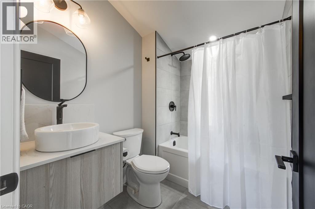 57 Centre St, Grand Bend, Ontario  N0M 1T0 - Photo 28 - 40675113