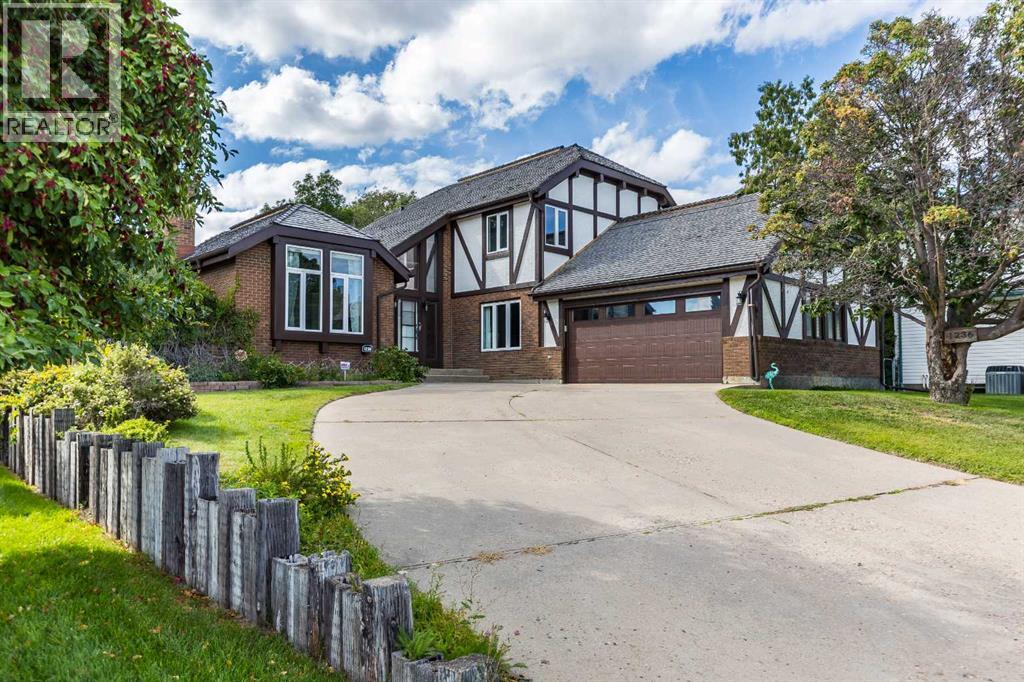 Property at 1236 Parkview Drive NE image 2