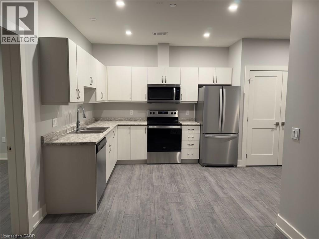 18 Campus Trail Unit# 209, Huntsville, Ontario  P1H 0E5 - Photo 4 - 40686435