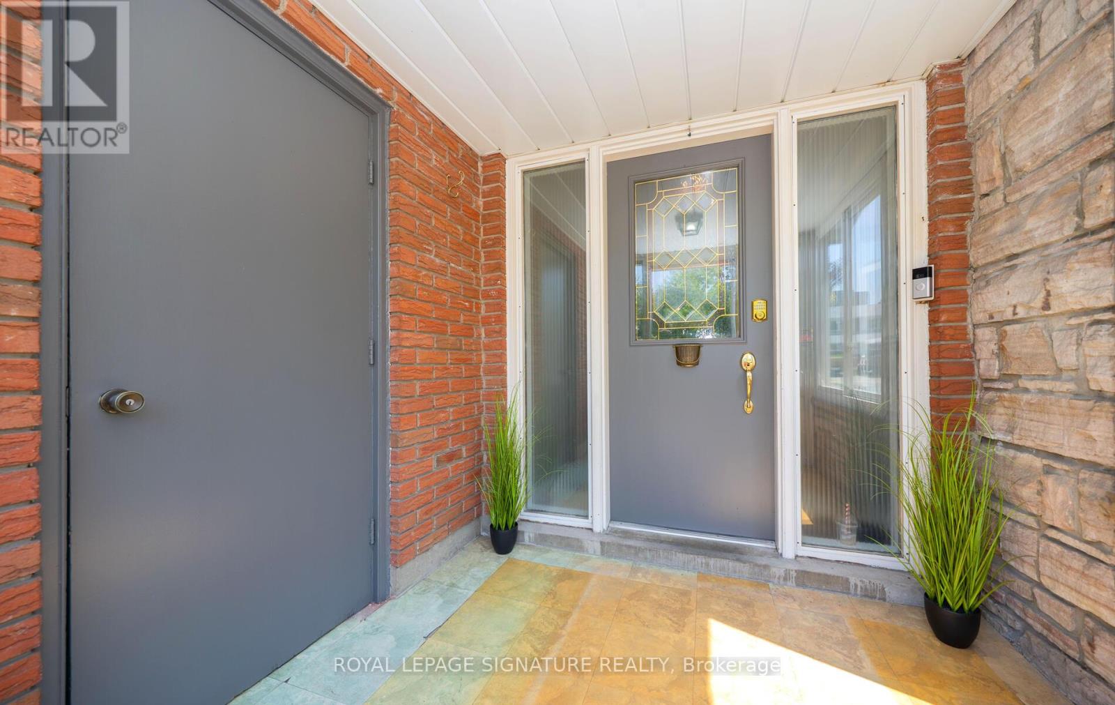 Property at 9 BRIDLEWOOD BOULEVARD image 2
