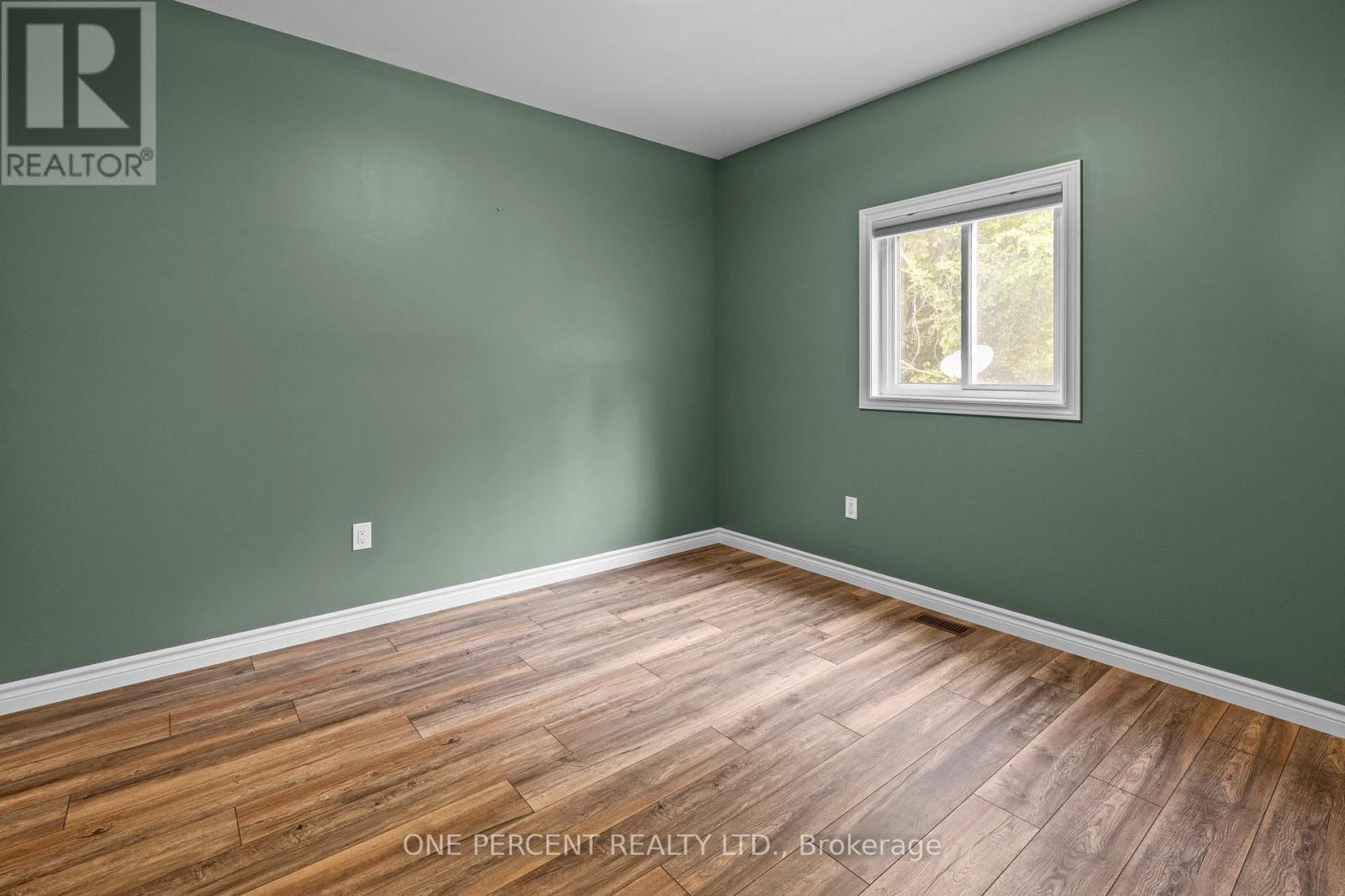 2326 Foxmead Road, Oro-Medonte, Ontario  L0K 1E0 - Photo 25 - S12346533
