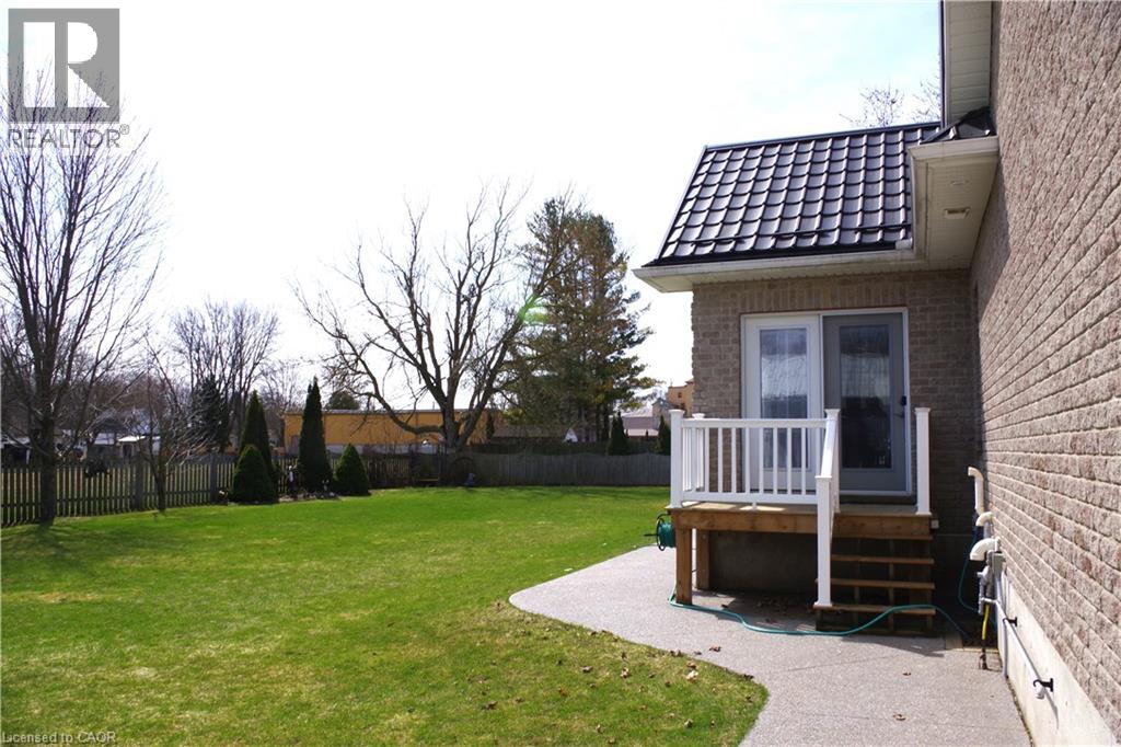 161 Brock Street, Monkton, Ontario  N0K 1P0 - Photo 11 - 40712909
