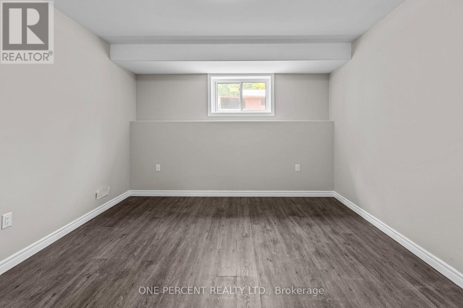 2326 Foxmead Road, Oro-Medonte, Ontario  L0K 1E0 - Photo 31 - S12346533