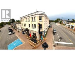 1 Water Street, Little Current, Ca