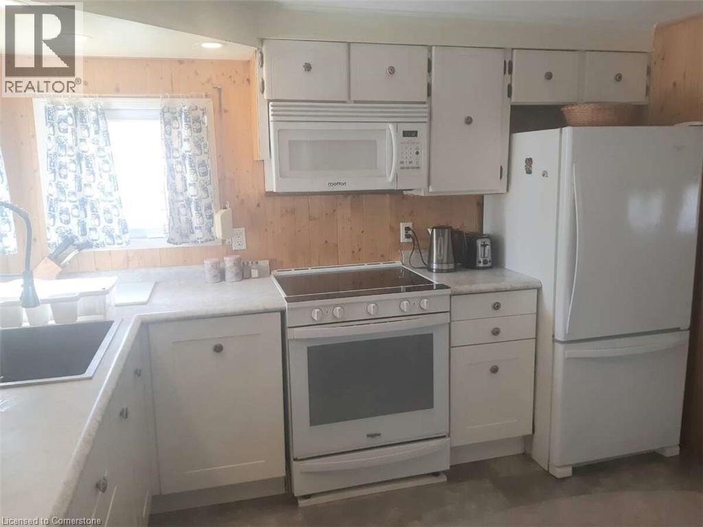 18 Sutton Drive, Goderich, Ontario  N7A 3Y3 - Photo 6 - 40716352