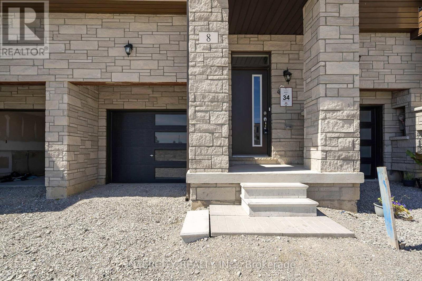 8 Radisson Street, Vaughan, Ontario  L4H 5J3 - Photo 2 - N12353297