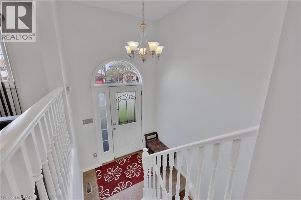 Photo 5 of 50 for 34 Phair Crescent