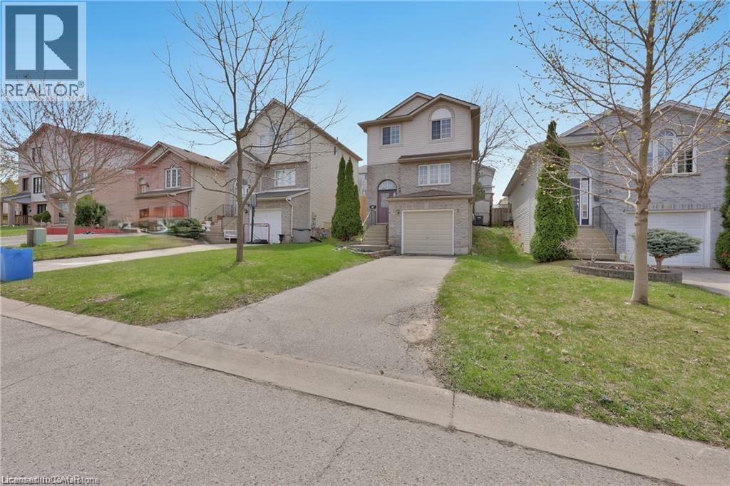 Property at 34 PHAIR Crescent image 2