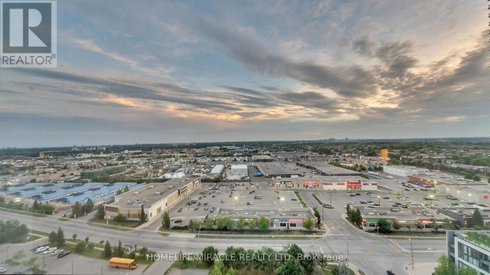 2009 - 550 Webb Drive, Mississauga, Ontario  L5B 3Y4 - Photo 3 - W12351290