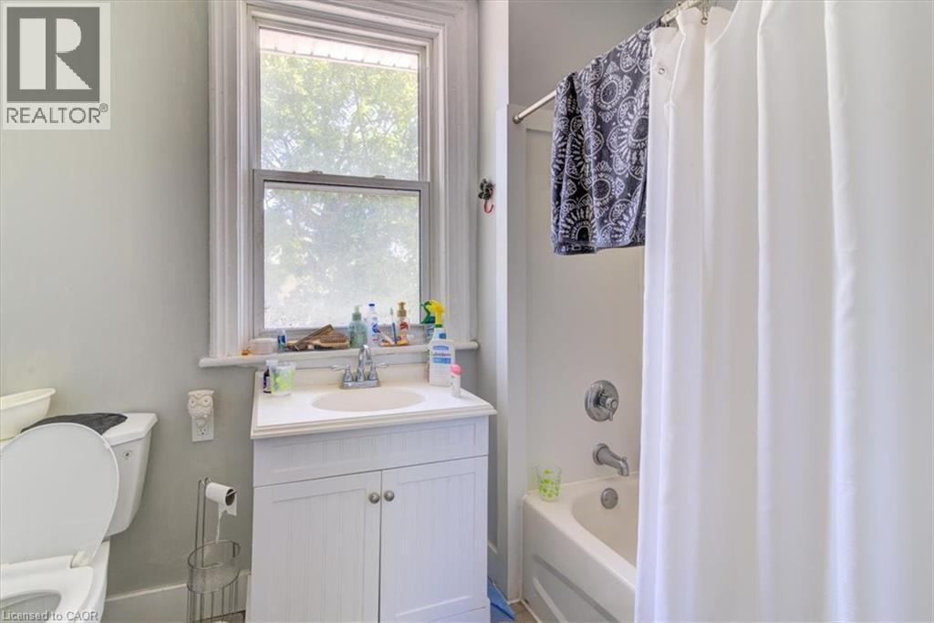 145 Norfolk Street S, Simcoe, Ontario  N3Y 2W2 - Photo 12 - 40728209