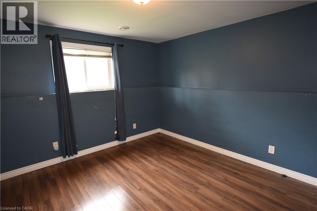 3 Elgin Street S, Thorold, Ontario  L2V 3B3 - Photo 12 - 40728325
