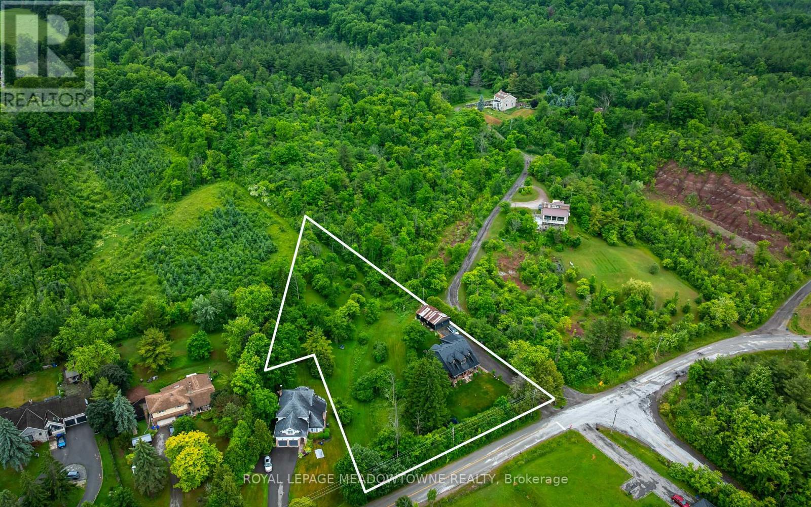 Property at 13394 TENTH LINE image 2