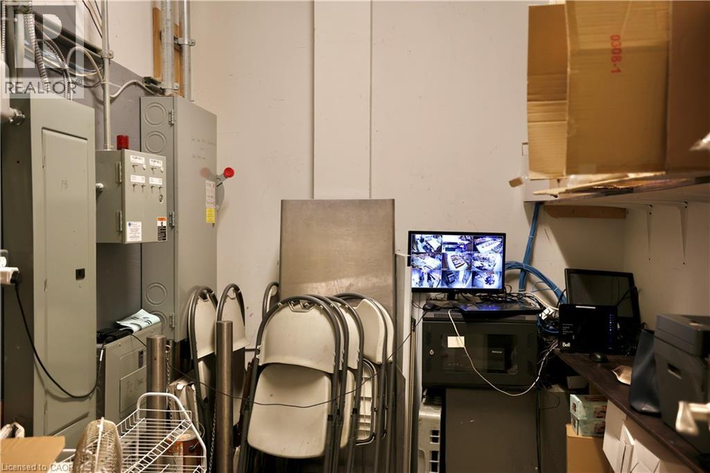 160 University Avenue W Unit# Unit 19, Waterloo, Ontario  N2L 3E9 - Photo 32 - 40730541